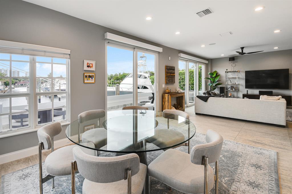 HARBOUR POINT TOWNHOMES - Residential