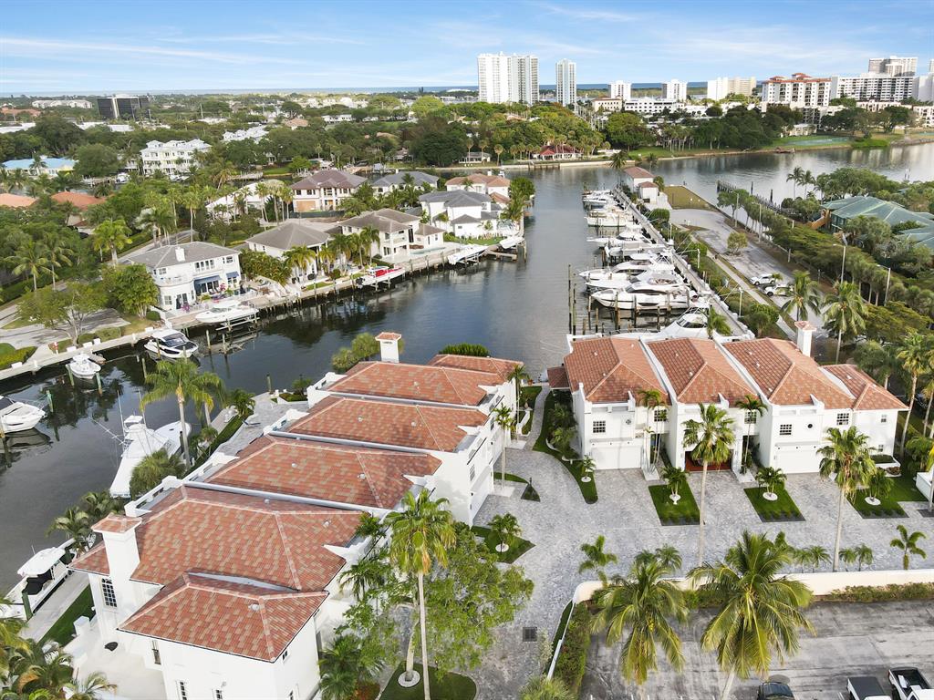 HARBOUR POINT TOWNHOMES - Residential