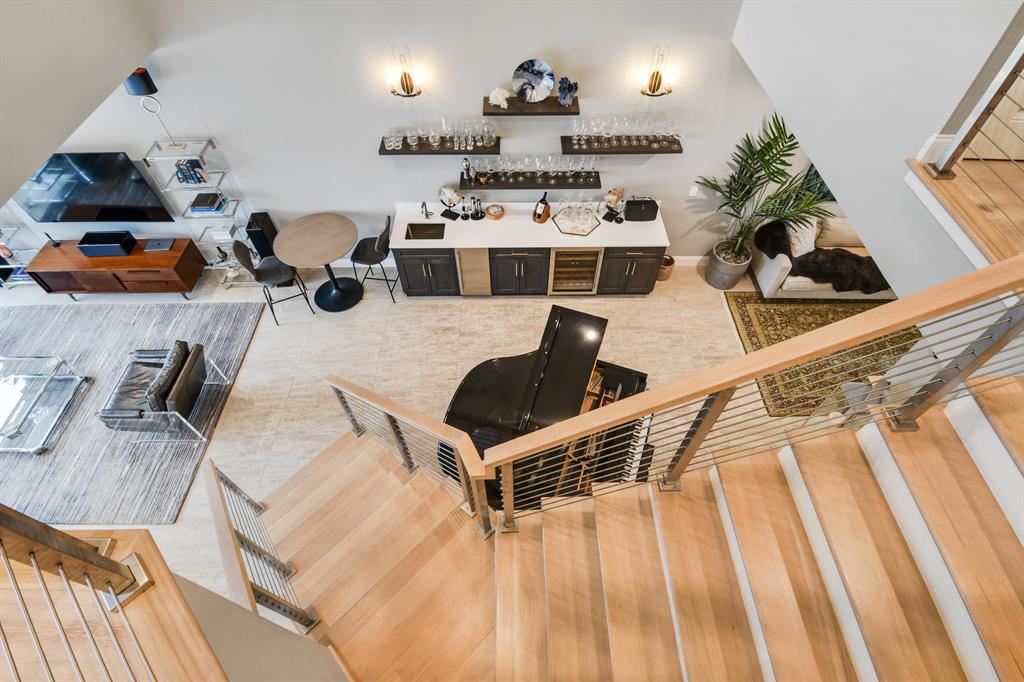 HARBOUR POINT TOWNHOMES - Residential