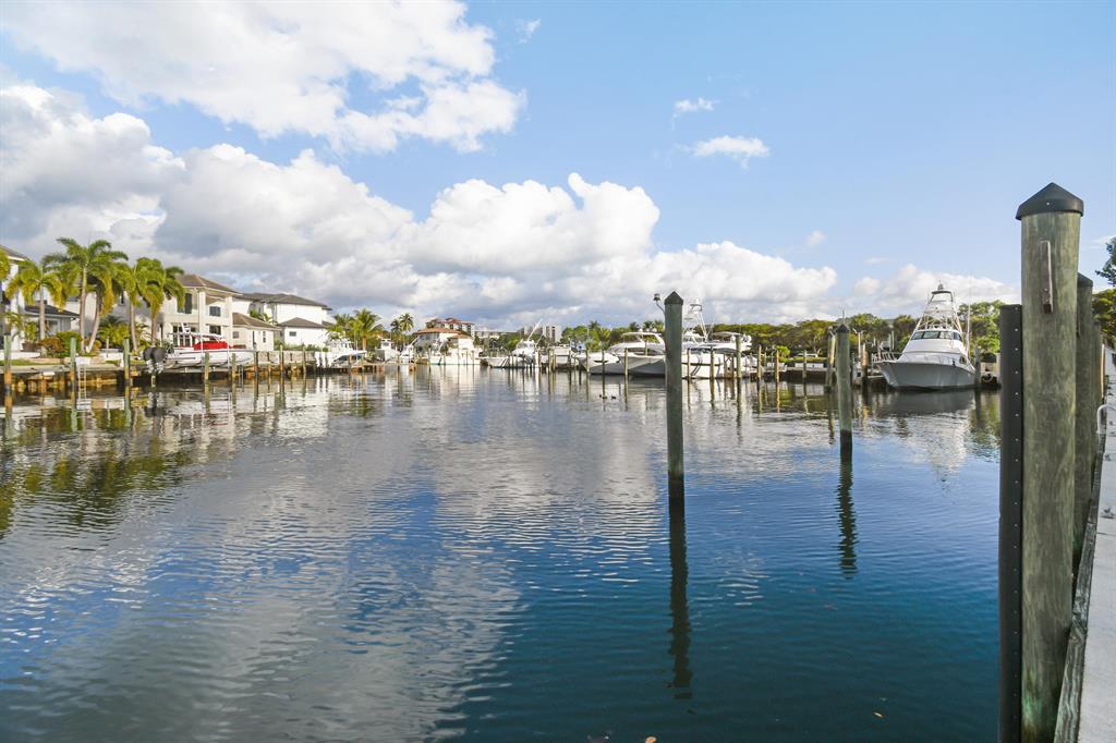 HARBOUR POINT TOWNHOMES - Residential