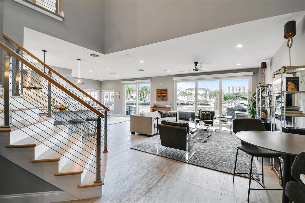 HARBOUR POINT TOWNHOMES - Residential