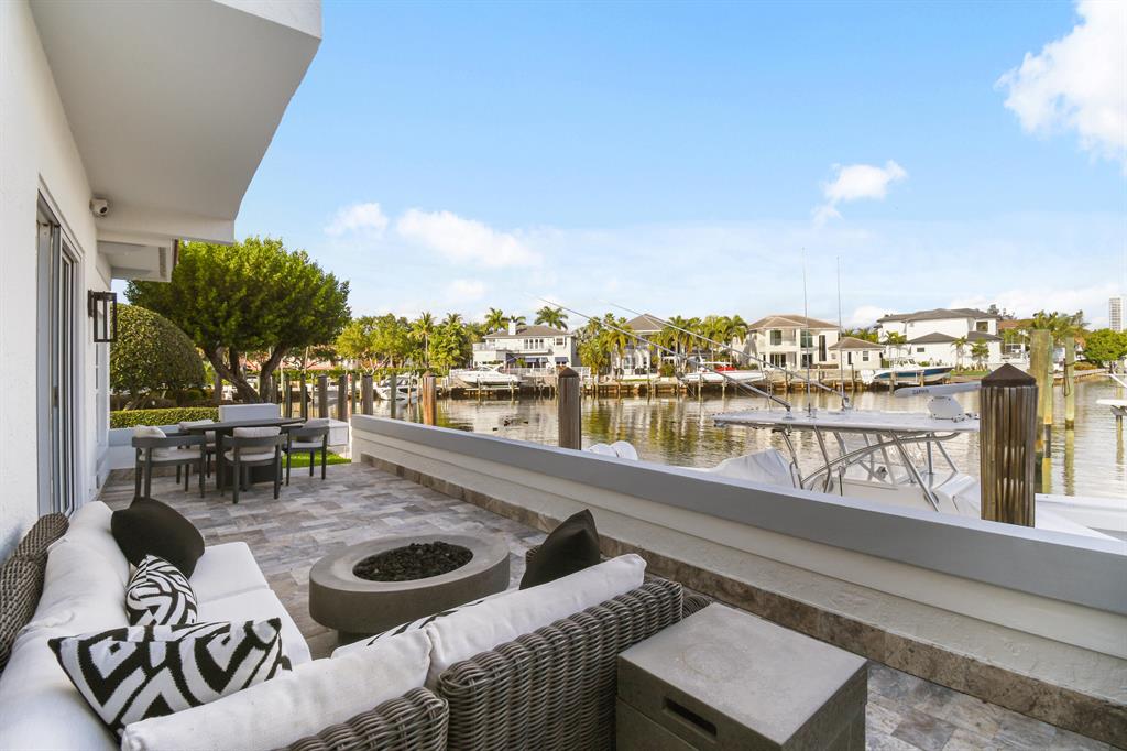 HARBOUR POINT TOWNHOMES - Residential