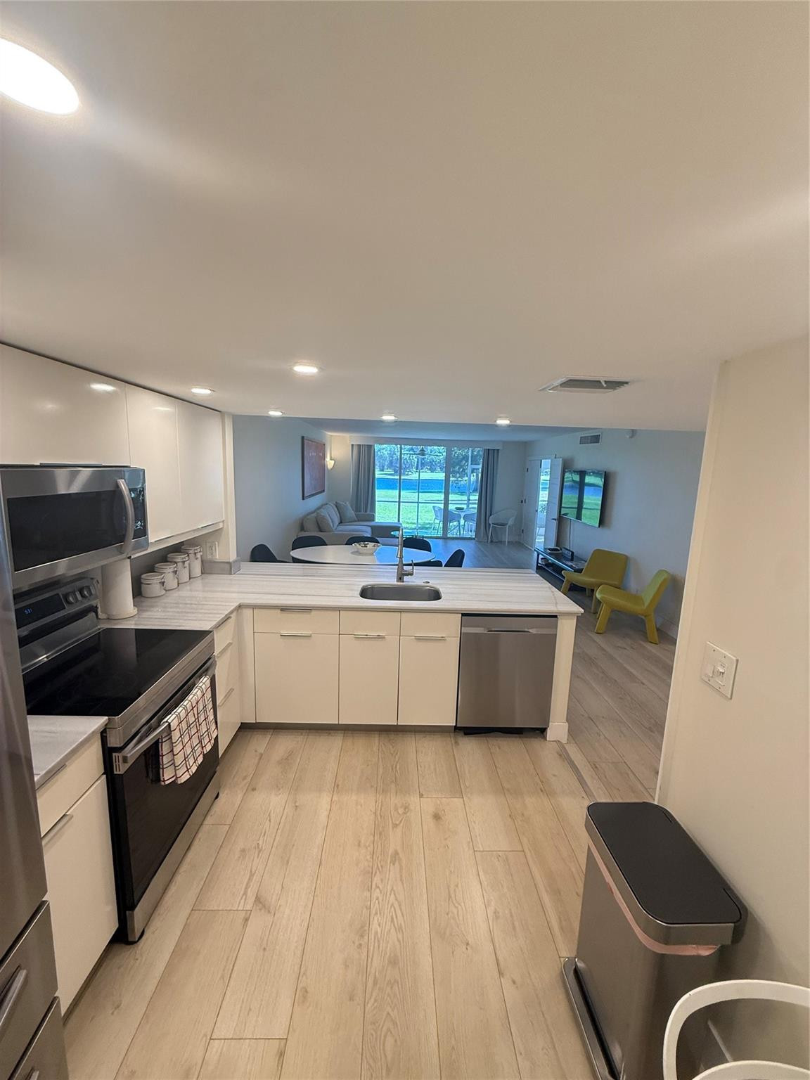 CYPRESS BLVD - Residential