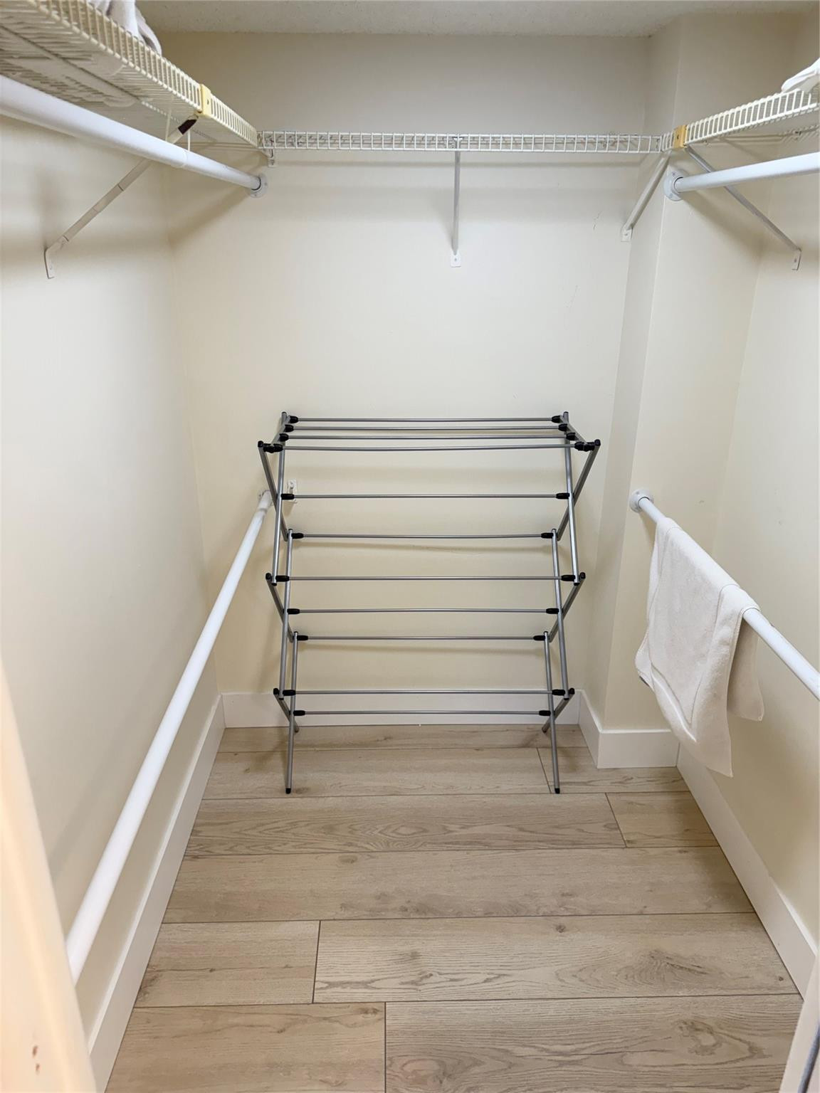 CYPRESS BLVD - Residential