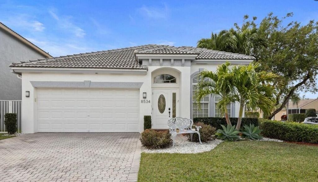 Photo of 8534 VÃ­a D Oro, Boca Raton, FL 33433 (MLS # B26028748)
