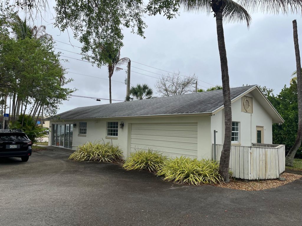 Photo of 201 Toney Penna Drive, Jupiter, FL 33458 (MLS # B26004151)