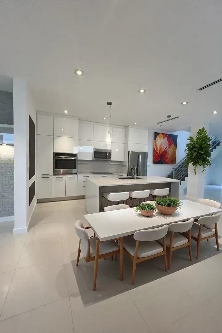 3025-3037 Elizabeth Condo - Residential