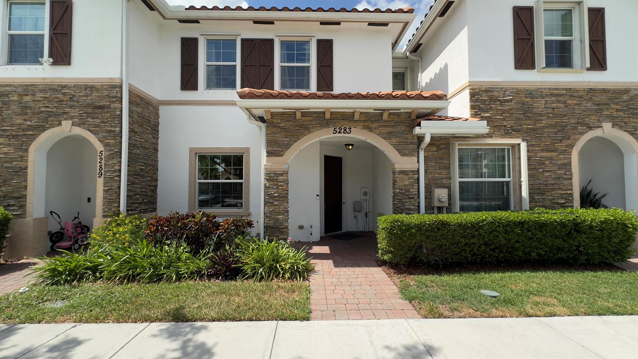 5283 Ellery Terrace