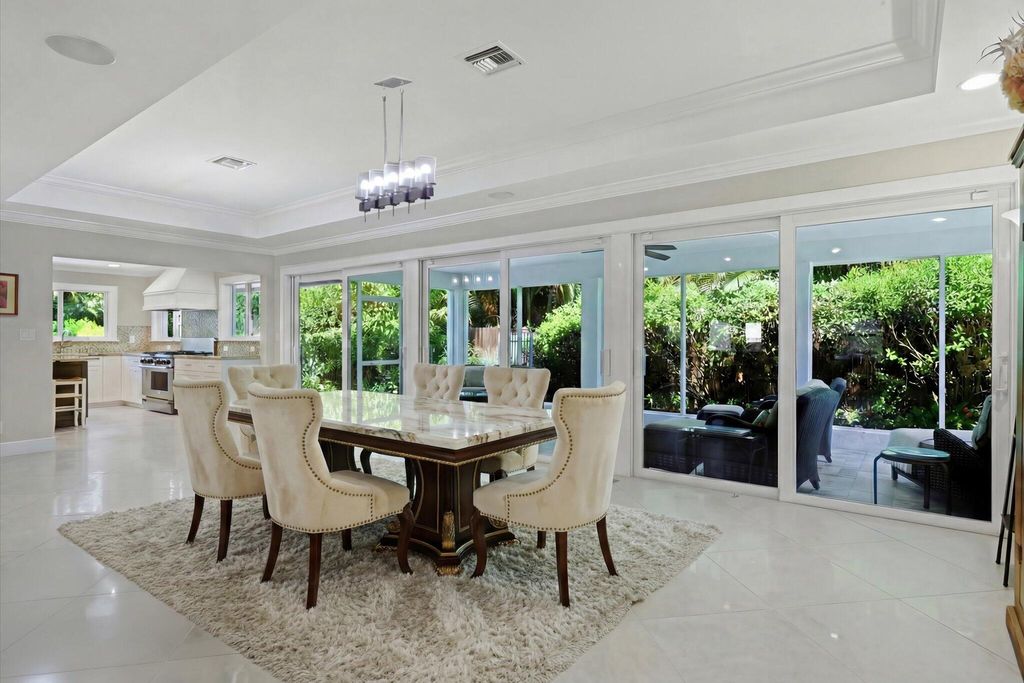 Photo of 4535 Oak Tree Court, Delray Beach, FL 33445 (MLS # R11162373)