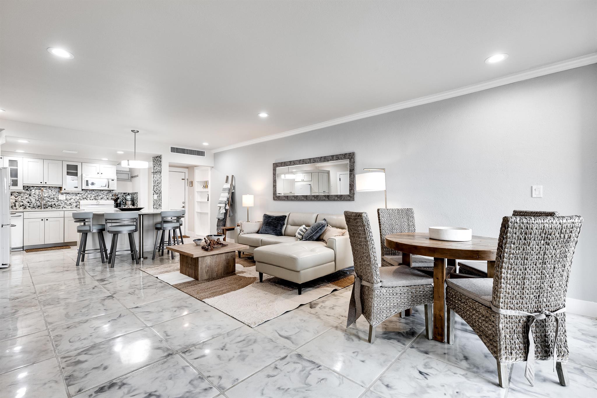 HILLSBORO SHORES EXECUTIV - Residential Lease