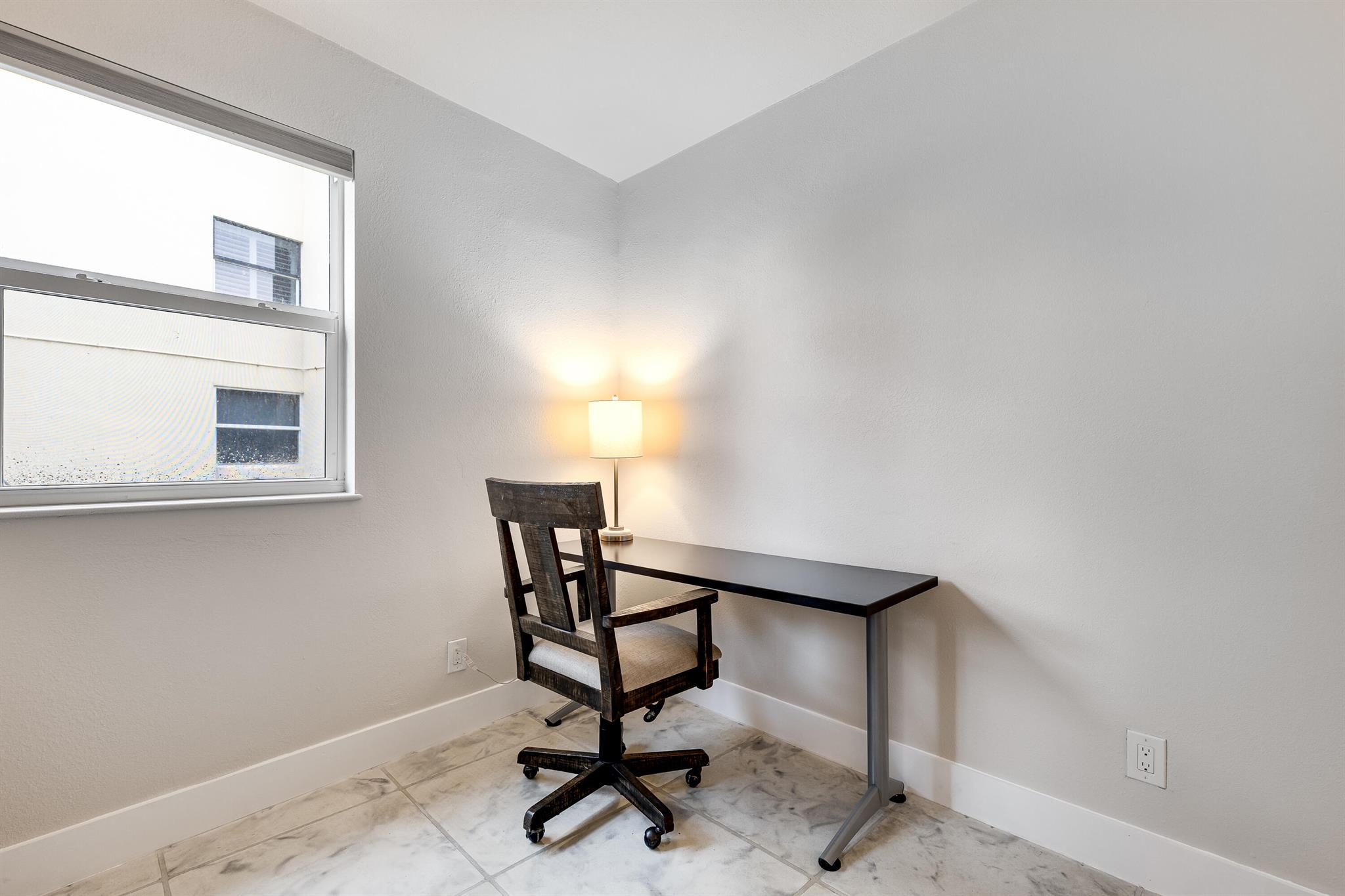 HILLSBORO SHORES EXECUTIV - Residential Lease