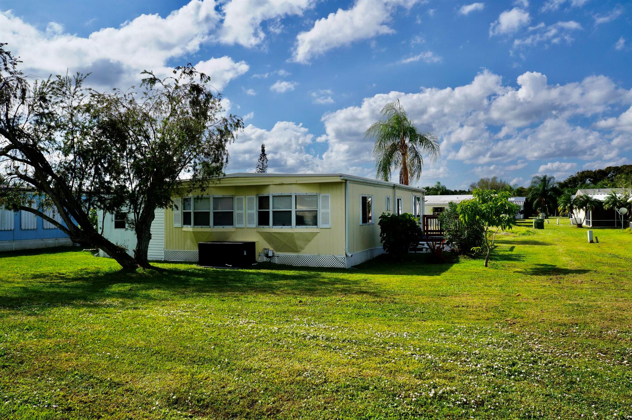 Spanish Lakes Riverfront - Residential