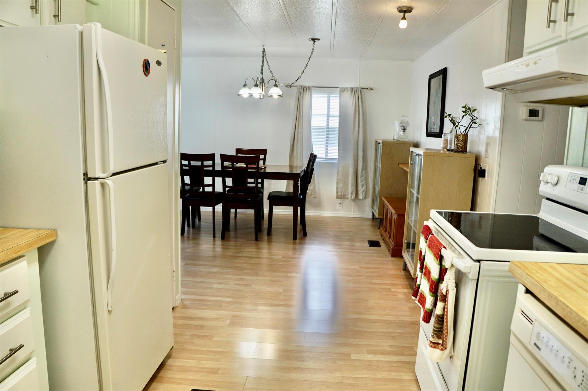 Spanish Lakes Riverfront - Residential