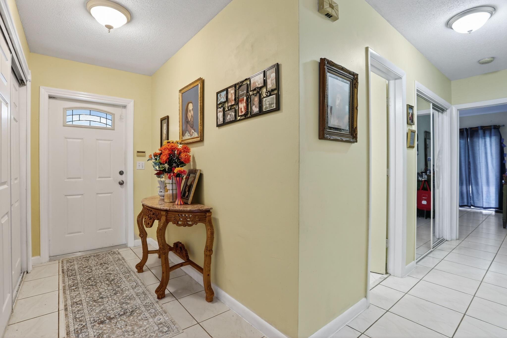 Coral Spgs Village Green - Residential Income