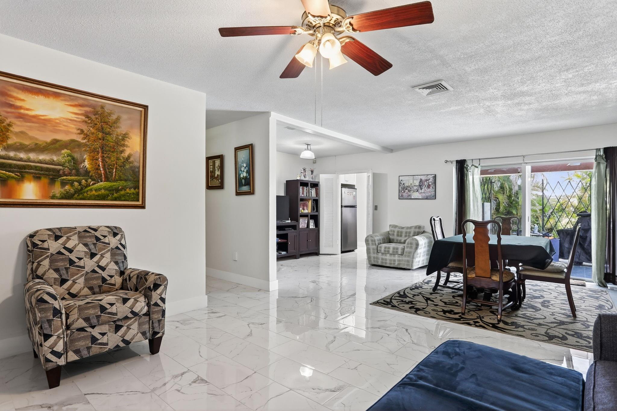 Coral Spgs Village Green - Residential Income