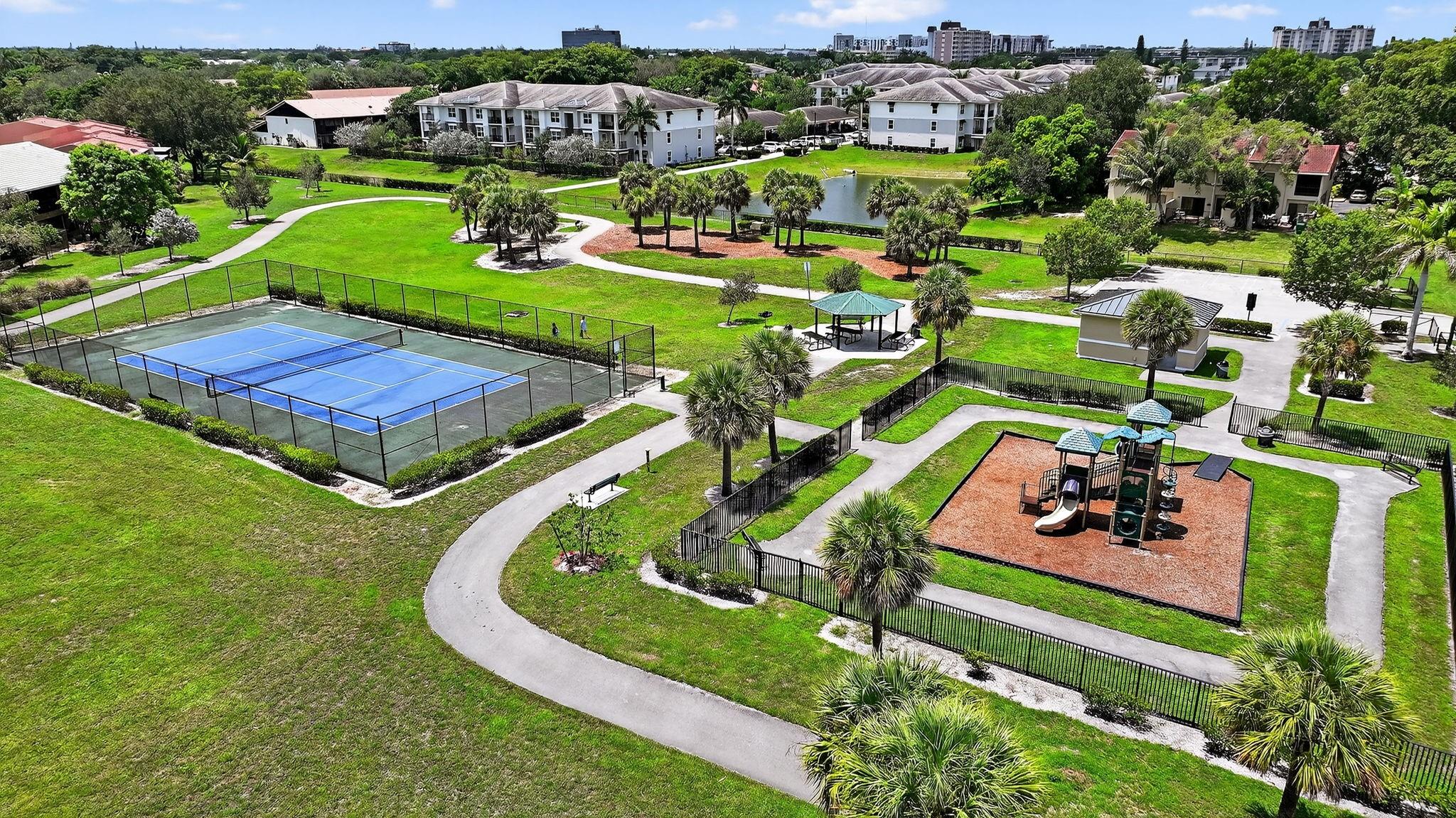 Coral Spgs Village Green - Residential Income