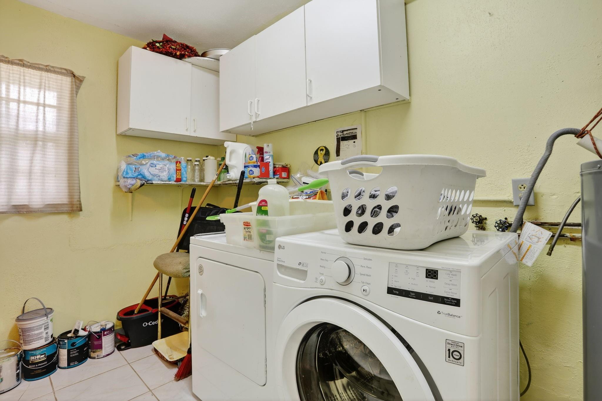 Coral Spgs Village Green - Residential Income