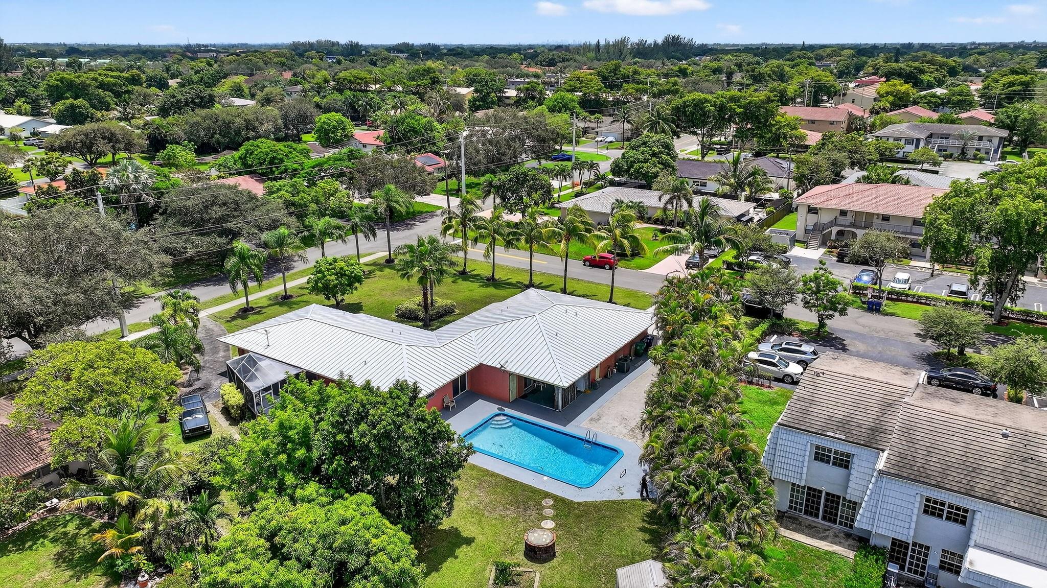 Coral Spgs Village Green - Residential Income