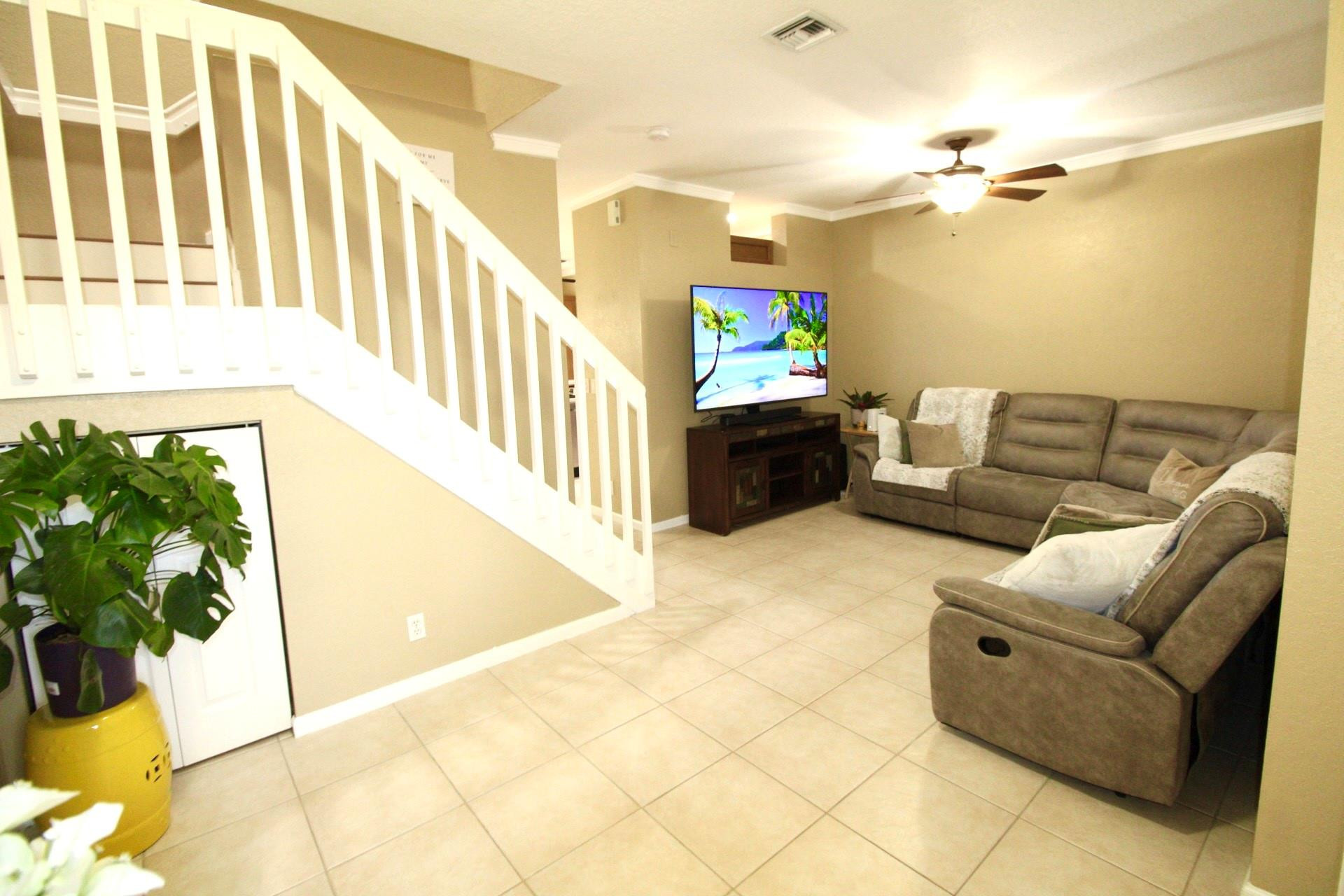 Pelican Pointe - Residential