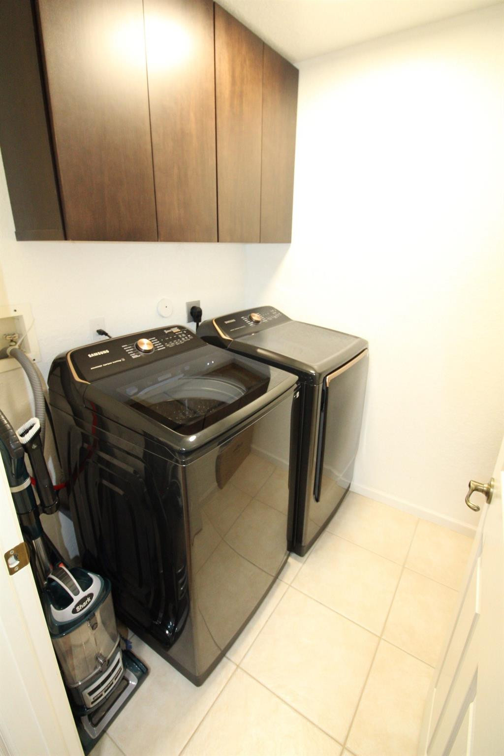 Pelican Pointe - Residential