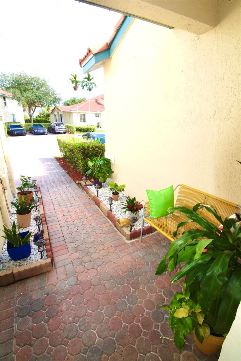 Pelican Pointe - Residential