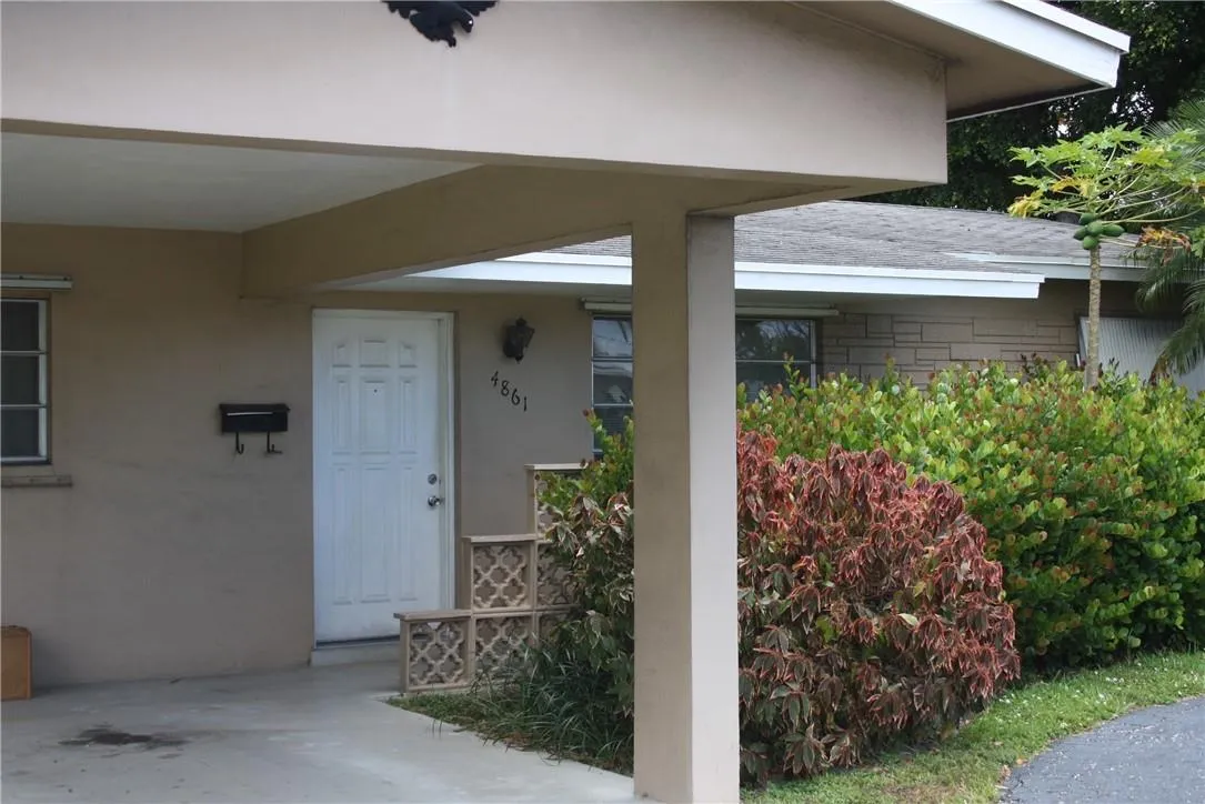 4861 NE 13th Ave  