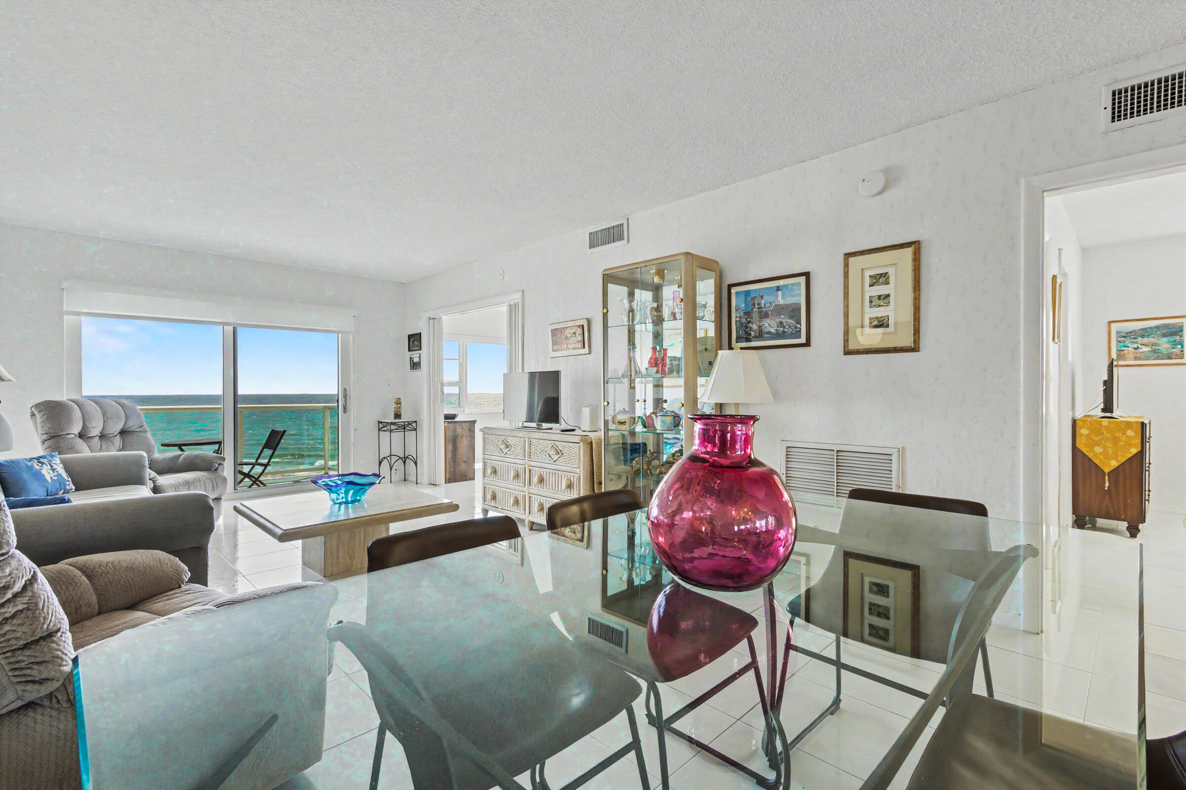STARLIGHT TOWERS CONDO - Residential