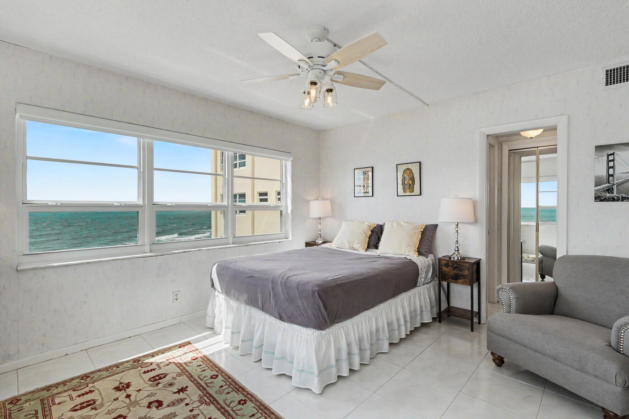 STARLIGHT TOWERS CONDO - Residential