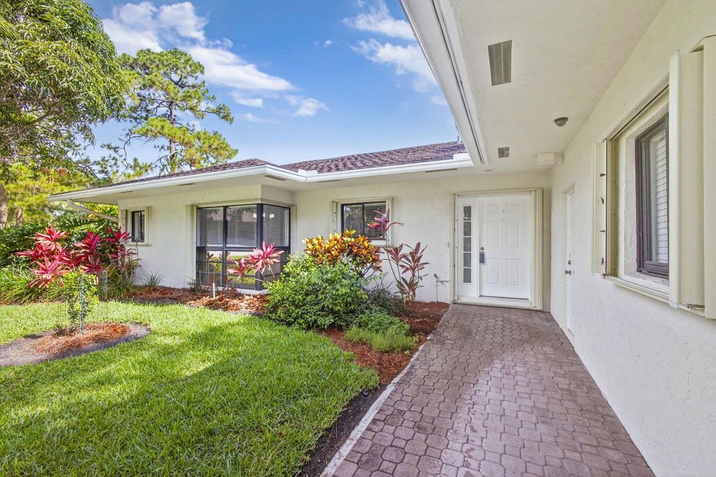 Photo of 4161 Grove Park Lane, Boynton Beach, FL 33436 (MLS # R11099201)
