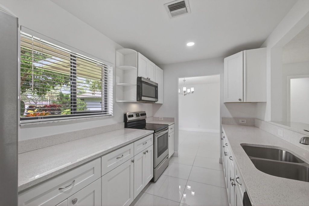 Photo of 4161 Grove Park Lane, Boynton Beach, FL 33436 (MLS # R11099201)