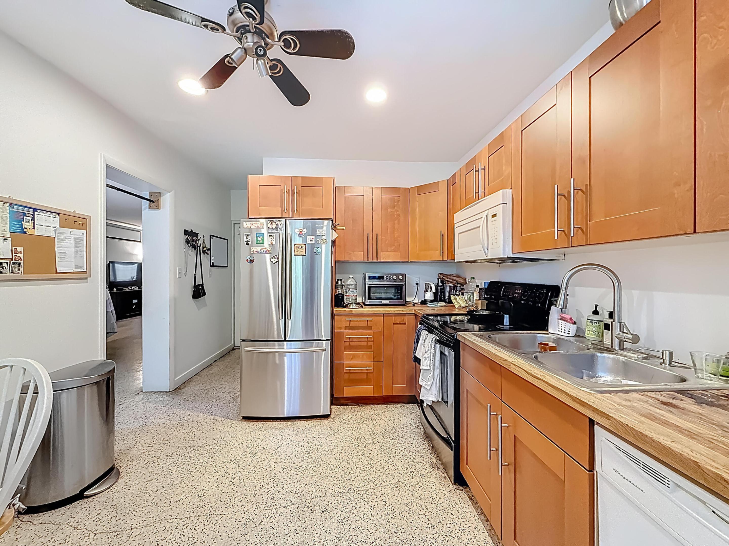 BISCAYNE HEIGHTS - Residential