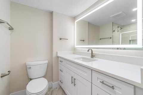 Tiny photo for 16 Stratford Drive E #C, Boynton Beach, FL 33436 (MLS # B26021546)