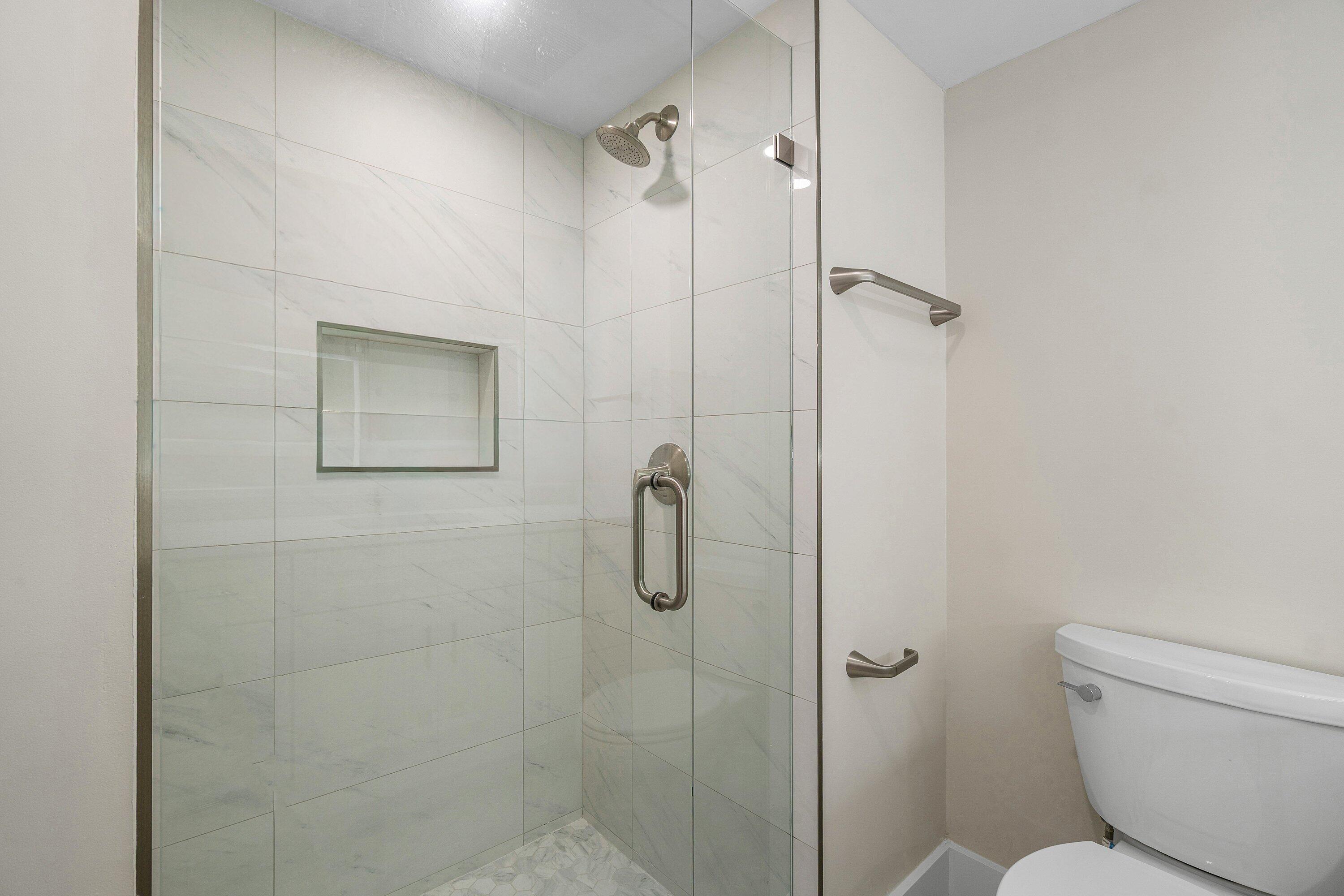 STRATFORD AT HUNTERS RUN CONDO - Residential