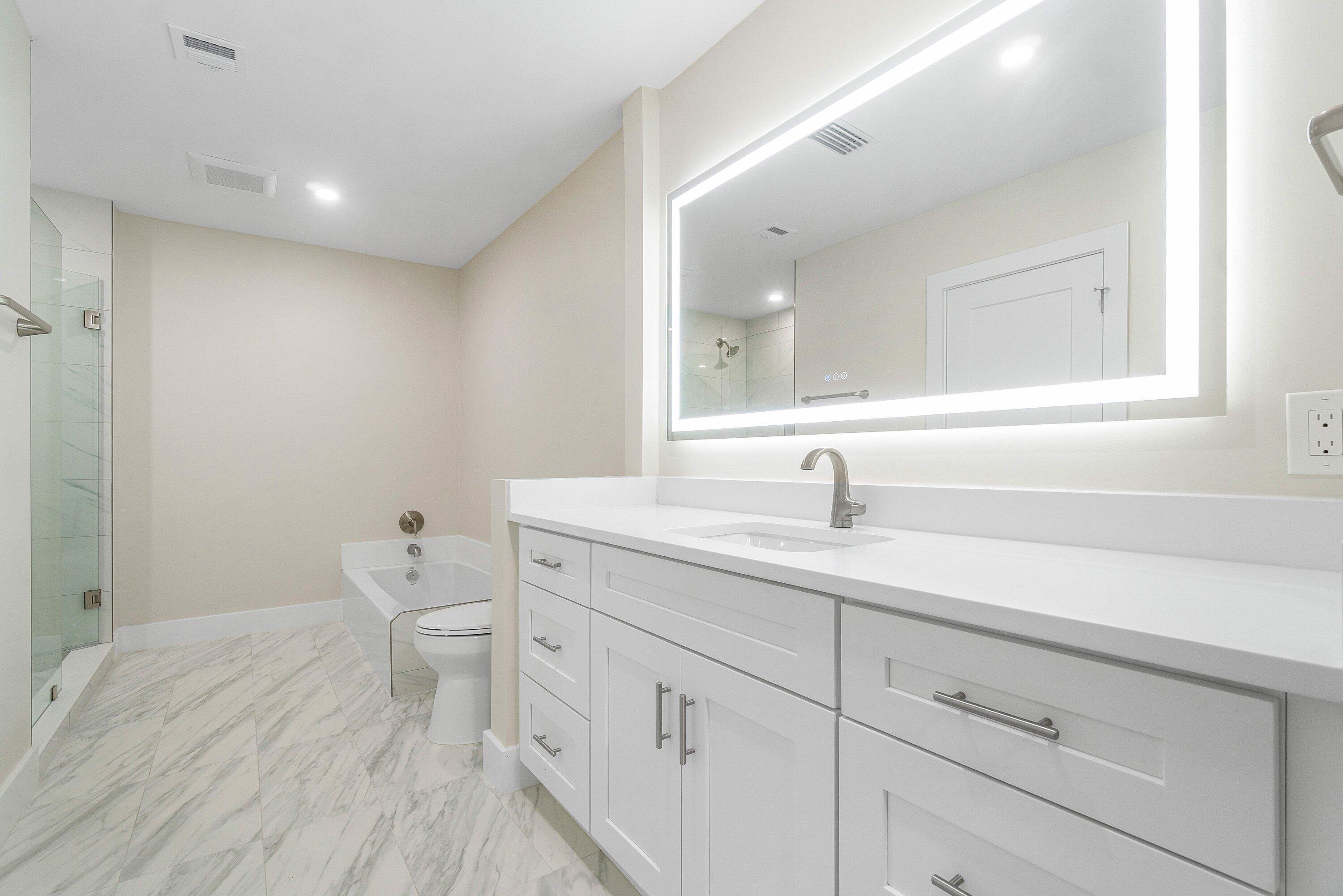 STRATFORD AT HUNTERS RUN CONDO - Residential