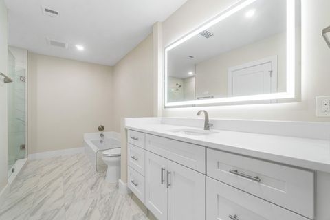 Tiny photo for 16 Stratford Drive E #C, Boynton Beach, FL 33436 (MLS # B26021546)