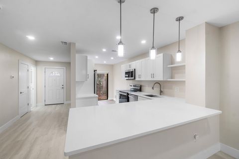 Tiny photo for 16 Stratford Drive E #C, Boynton Beach, FL 33436 (MLS # B26021546)