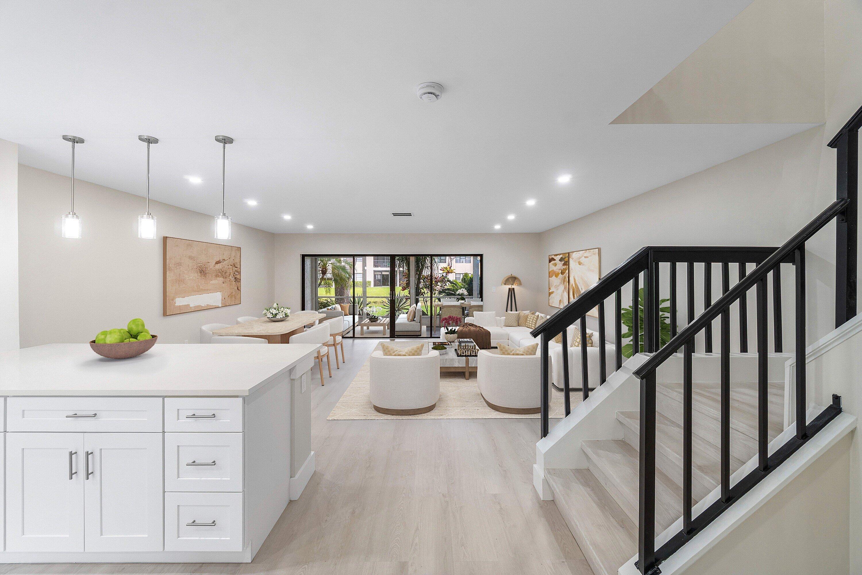 16 Stratford Drive E