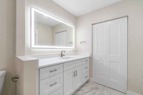 Tiny photo for 16 Stratford Drive E #C, Boynton Beach, FL 33436 (MLS # B26021546)