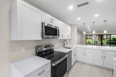 Tiny photo for 16 Stratford Drive E #C, Boynton Beach, FL 33436 (MLS # B26021546)