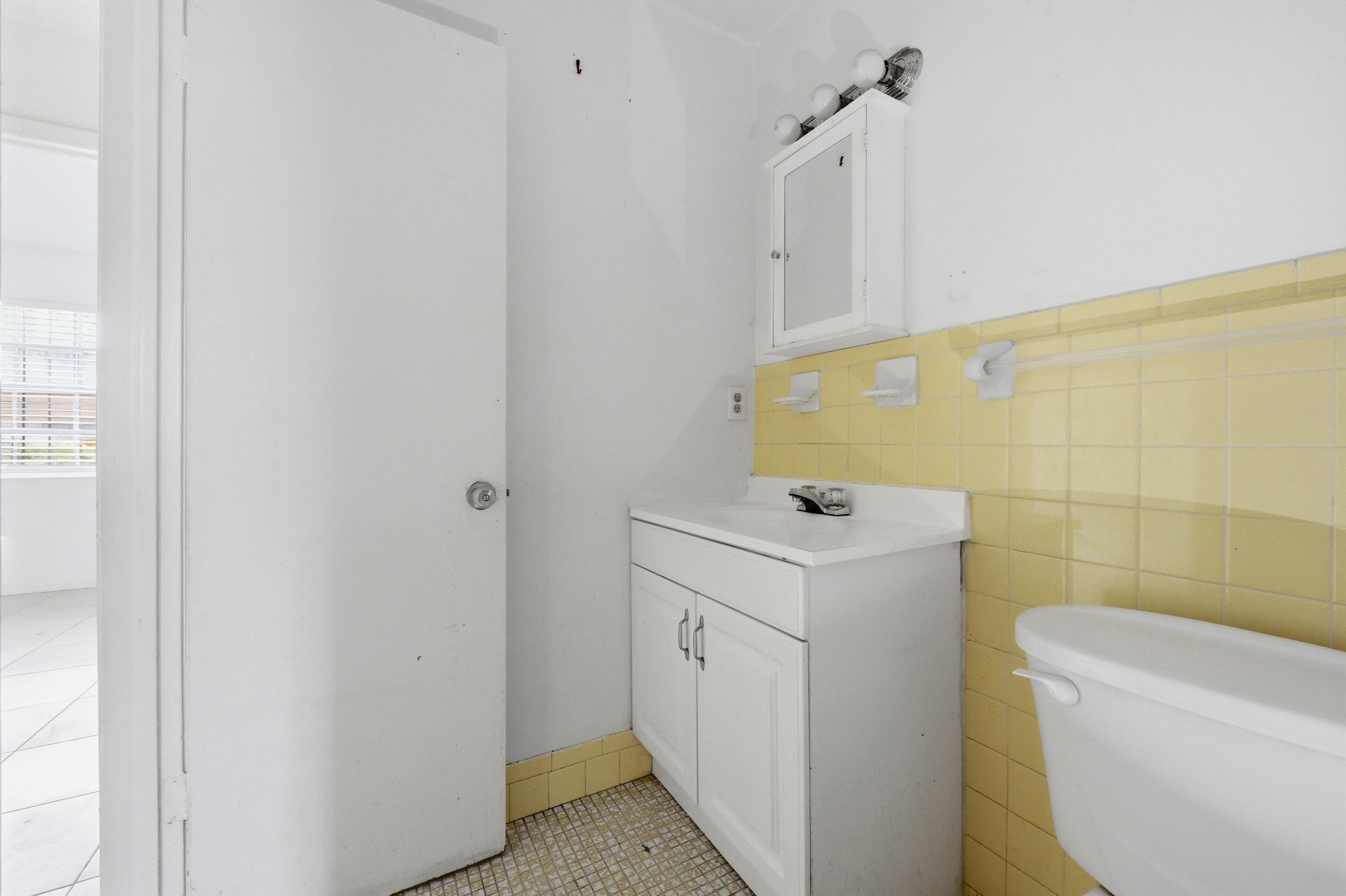 NORTH PALM BCH 1 - Residential