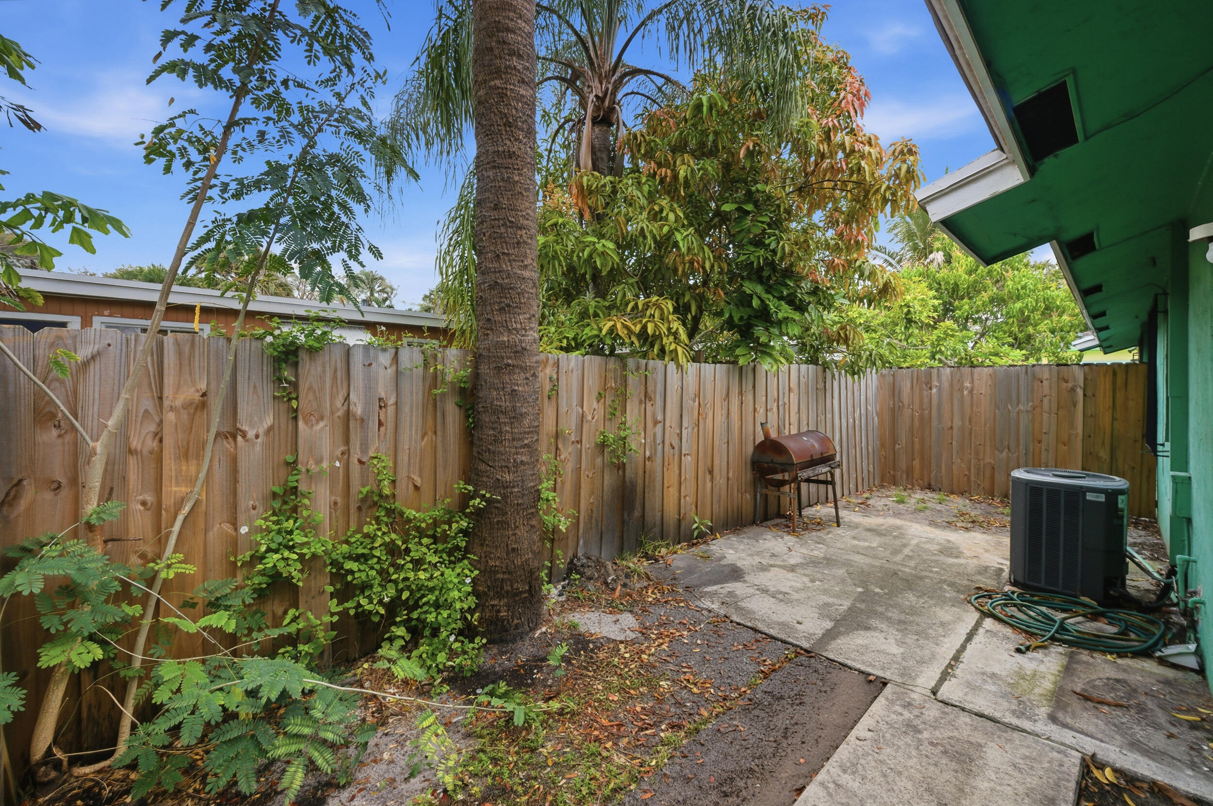 NORTH PALM BCH 1 - Residential