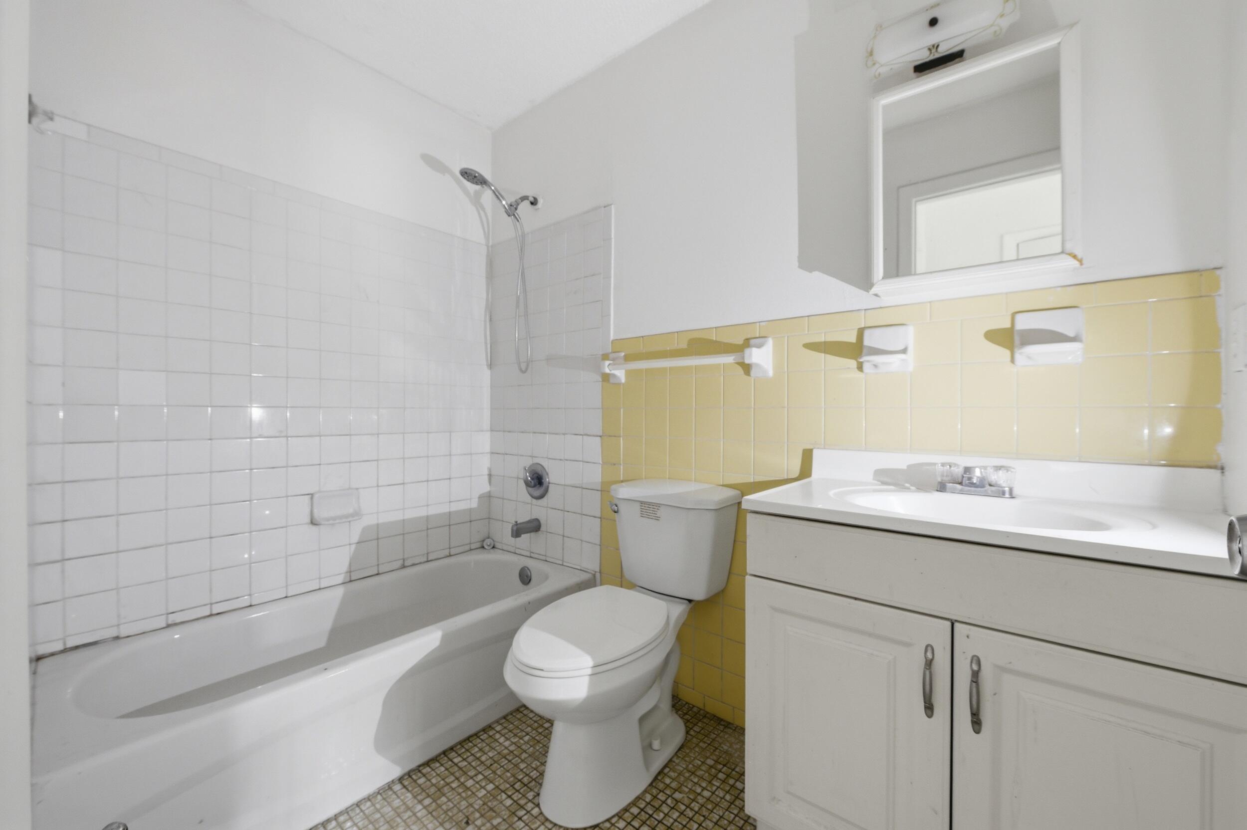 NORTH PALM BCH 1 - Residential