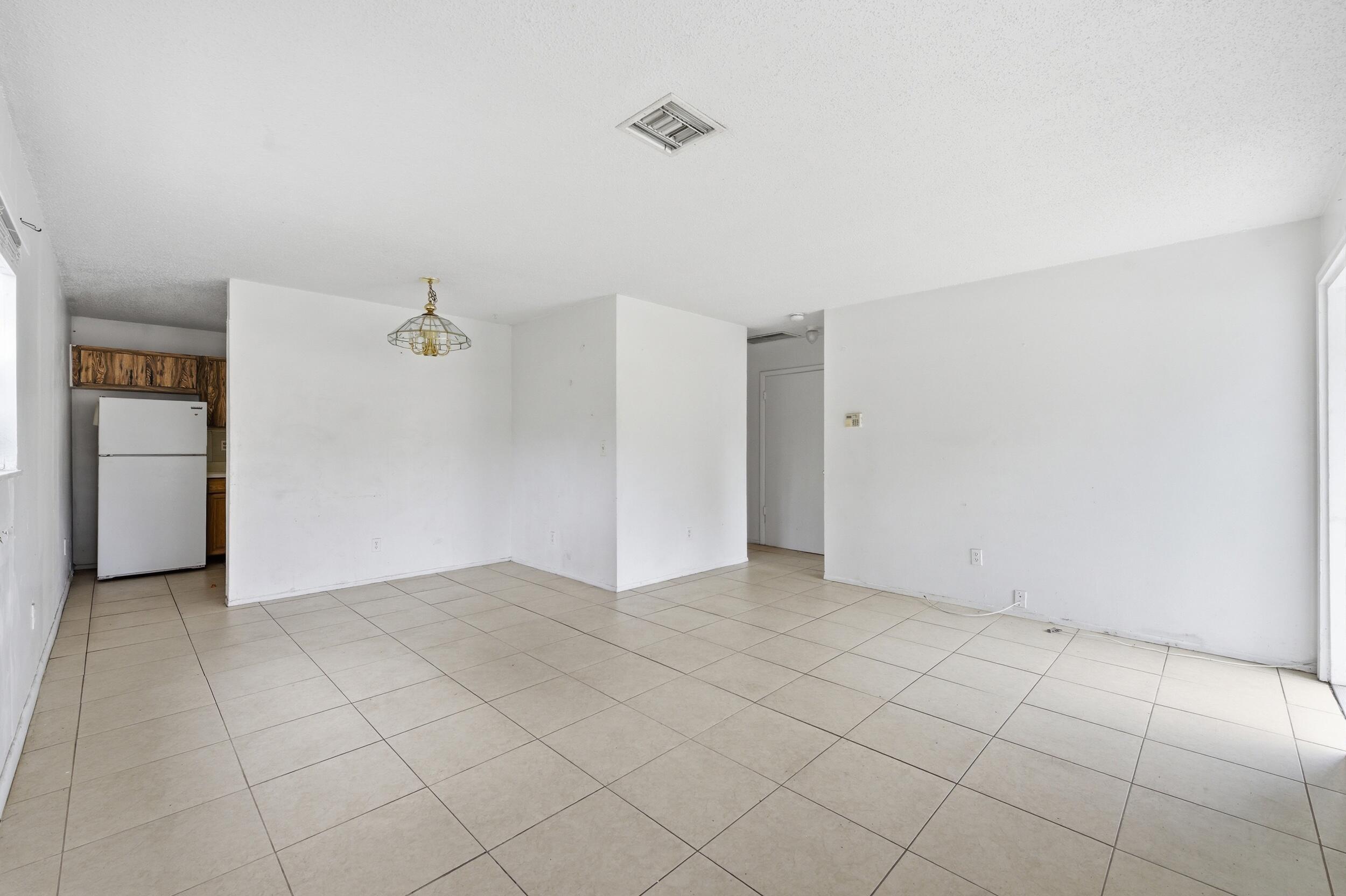 NORTH PALM BCH 1 - Residential