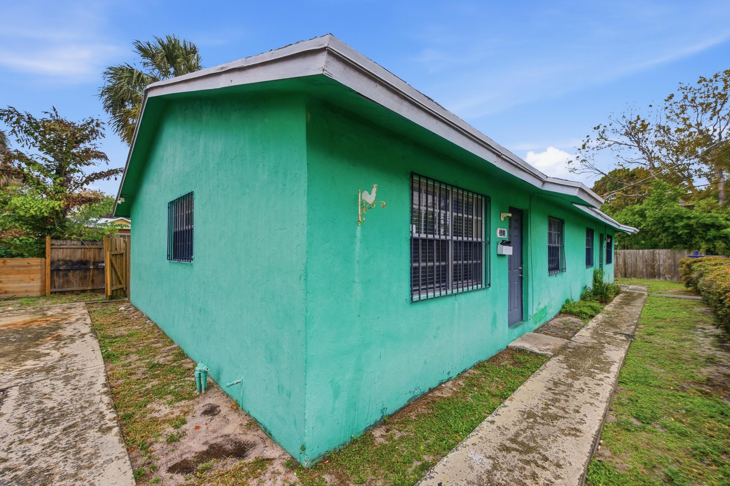 NORTH PALM BCH 1 - Residential