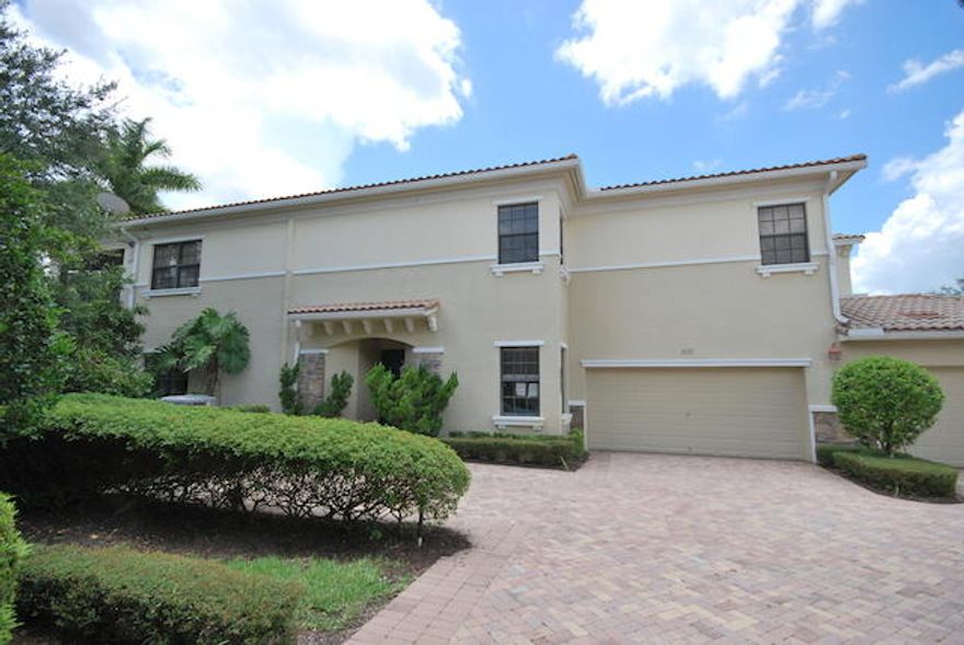 Great Condo in Parkland. Built in 2003. Perfect three bedroom and two bathroom unit. Open floor plan. Kitchen opens to big dining area or living area. Nice sized kitchen island. Private patio. Large bedrooms with ample closet space. Washer/Dryer room. Attached two car garage. Close to parks, schools, etc... HOA:: $785 quarterly. Sports Club Membership (mandatory): $1500 initial and $345+tax a month. Gold Club Membership (optional): $12500 initial and $431+tax a month