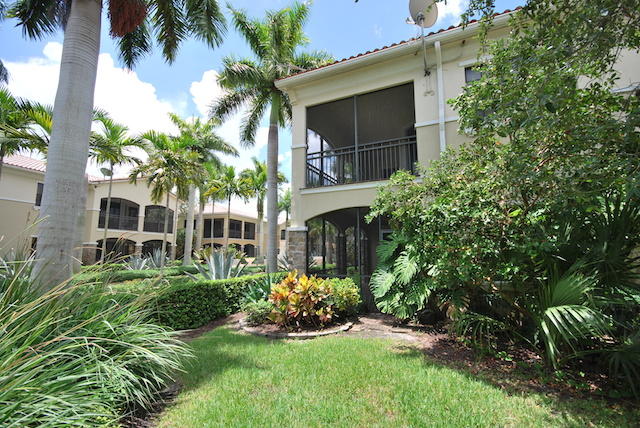 CASERAS AT PARKLAND GOLF & COUNTRY CLUB CONDO - Residential