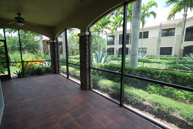 CASERAS AT PARKLAND GOLF & COUNTRY CLUB CONDO - Residential