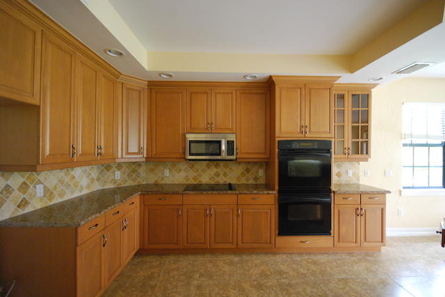 CASERAS AT PARKLAND GOLF & COUNTRY CLUB CONDO - Residential