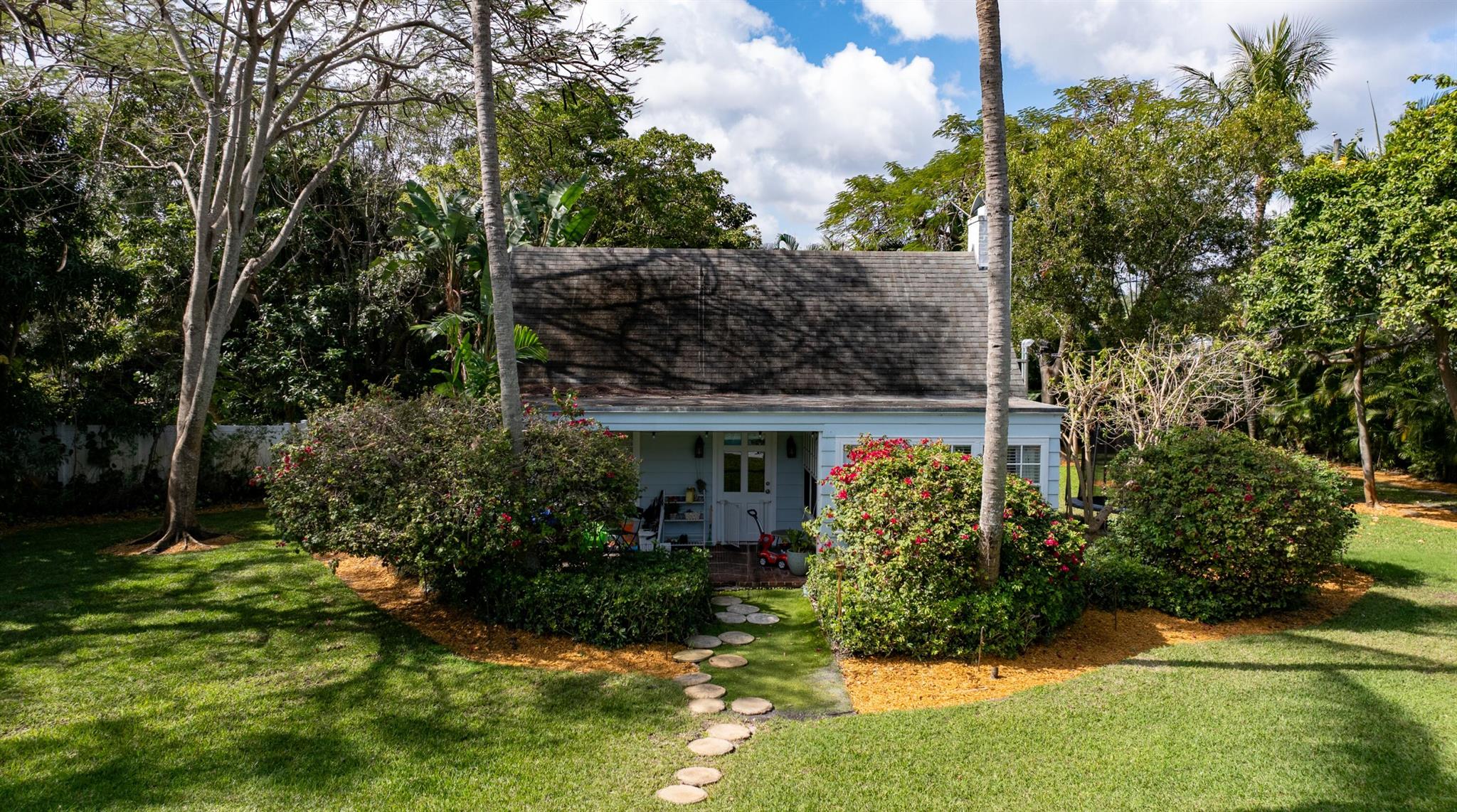 S/D OF 8-46-43, S 1/2 OF - Residential