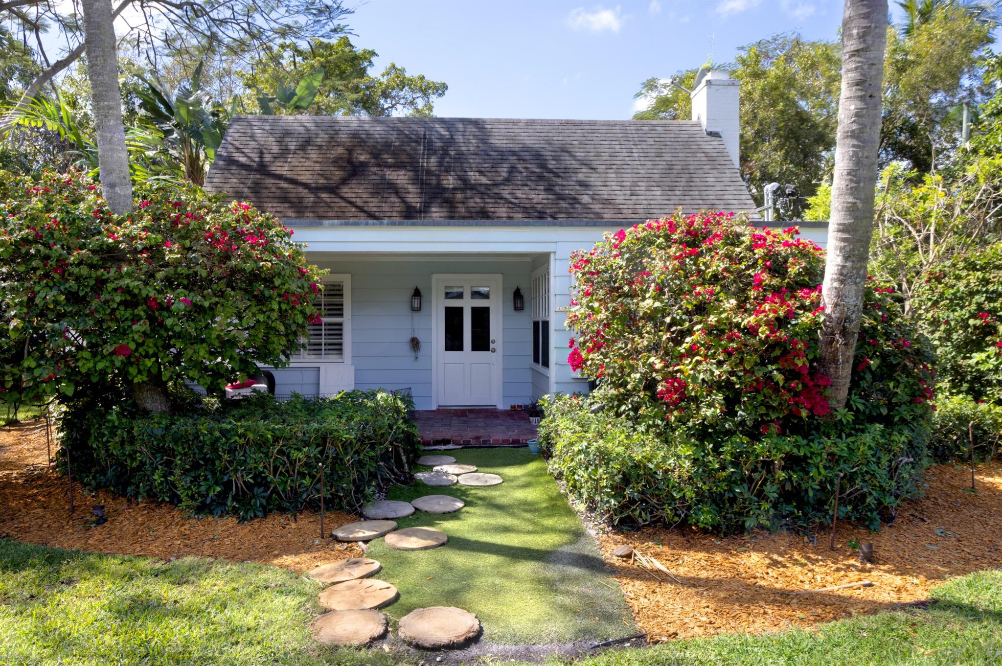 S/D OF 8-46-43, S 1/2 OF - Residential